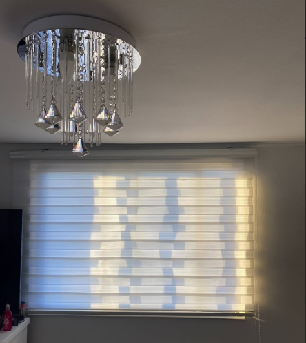 alt=Armado de muebles pesados y complejos a domicilio en Santiago, servicio seguro para closets grandes, camarotes, centros de entretenimiento y muebles multifunción