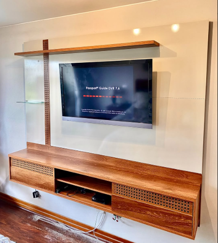 alt=Armado de muebles para empresas y oficinas en Santiago con atención flexible, puntualidad y experiencia en mobiliario corporativo